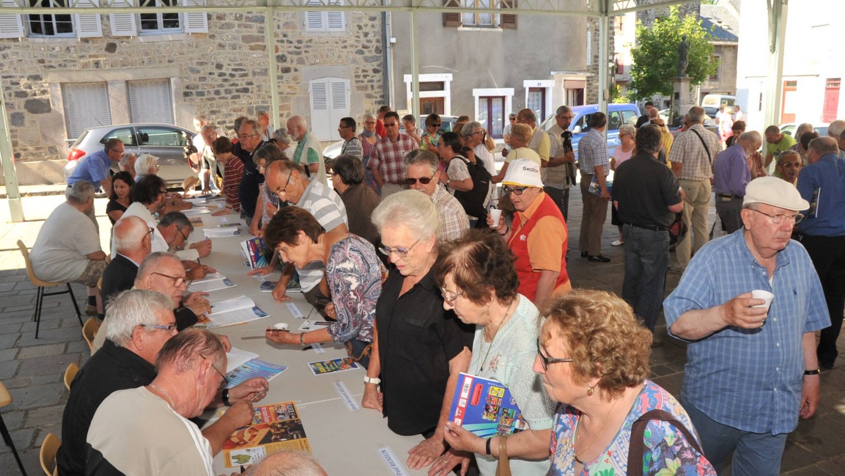 Gros succès pour le CAHIER n°9 des Amis du Vieil Allanche