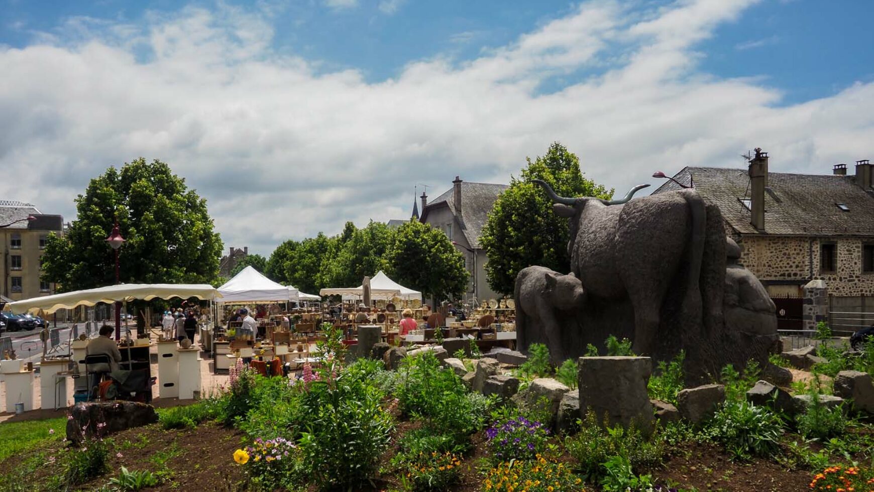 L’album du Marché des Potiers 2021 de nos Amis du Vieil Allanche