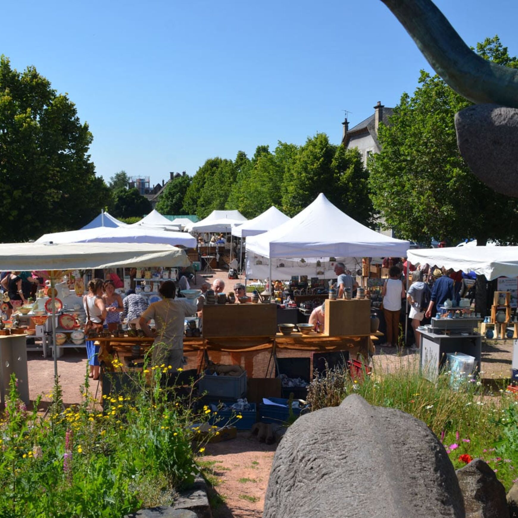 L’album du Marché des Potiers 2024 de nos Amis du Vieil Allanche