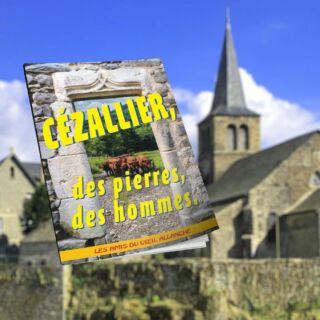 📣 Le nouveau cahier des Amis du Vieil Allanche est enfin disponible "Cahier n°16 : Cézallier, des pierres, des hommes" 😊

➡ Au sommaire du cahier n°16 :
- Éditorial de Christian Baillargeat-Delbos,
- Les sculpteurs Boyer de Murat dans le Cézallier par Pascale Moulier ;
- Les sites du Néolithique en Cézallier et sur le Limon par Ch. Baillargeat ;
- Parcours dans Allanche au XXIe s. ; pierres et linteaux par Alain Delpirou ;
- Les 12 et 24 juin : Murat à feu et à sang par Serge Defix ;
- Hommage à Roger Géraud par Jean-Claude Roc ;
- Les foires d’Allanche, 20 siècles de succès par Philippe Glaize ;
- En traversant le Cézallier « le grand dehors » par Benoit Parret ;
- La montagne des Huides par Michel Arnaud ;
- La race bovine Salers par Georges Andrieu ;
- La tradition hospitalière d’Allanche (II) par Yves Aufauvre ;
- Belmondo et l’Hôtel Bonnal par Pierre Amiral ;
- Marchands de toile : Étienne et Viallefont par P. Kaiser et B Viallefont.

Le Cahier N° 16 est disponible sur commande auprès des « Amis du Vieil Allanche », 7 Rue des Remparts, 15160 Allanche au prix de 27 € + 6 € de frais de port soit 33€ par chèque ou à la librairie Marie-José Andraud, 34 Grand’rue de l’Abbé de Pradt – 15160 Allanche (04 71 20 91 67).
.
.
.
#cahier16 #lesamisduvieilallanche #080723 #allanche #cézallier #auvergne #cantal #cezallier